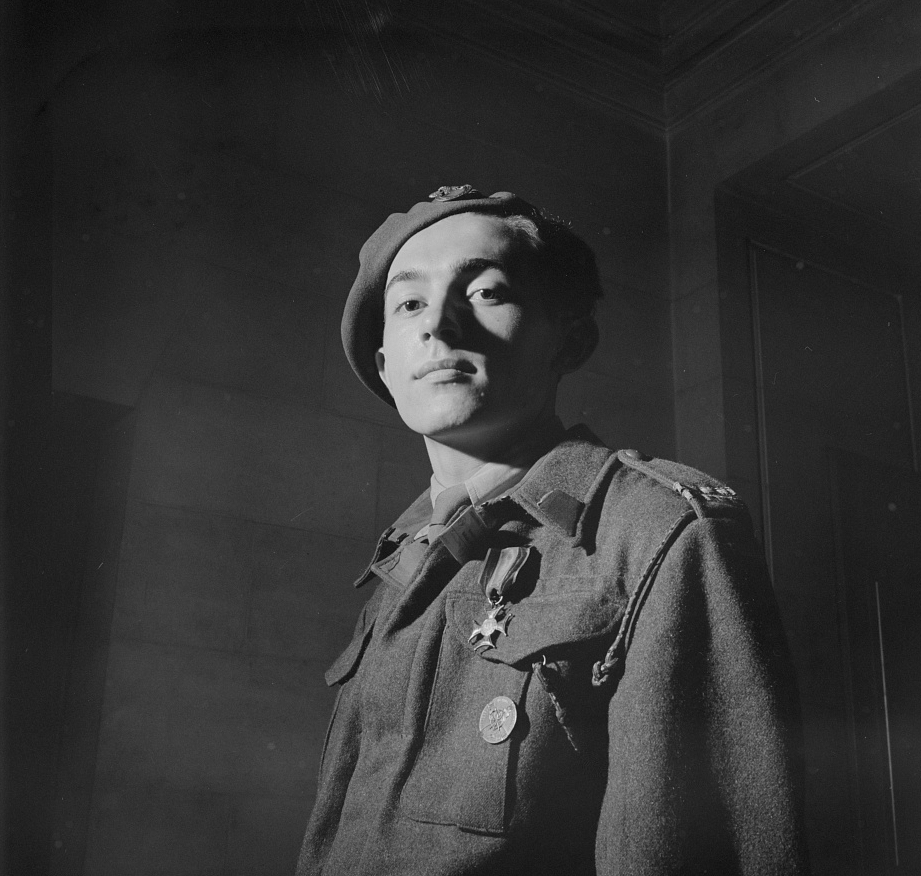 delegate_from_poland_international_student_assembly_1942_owi_921